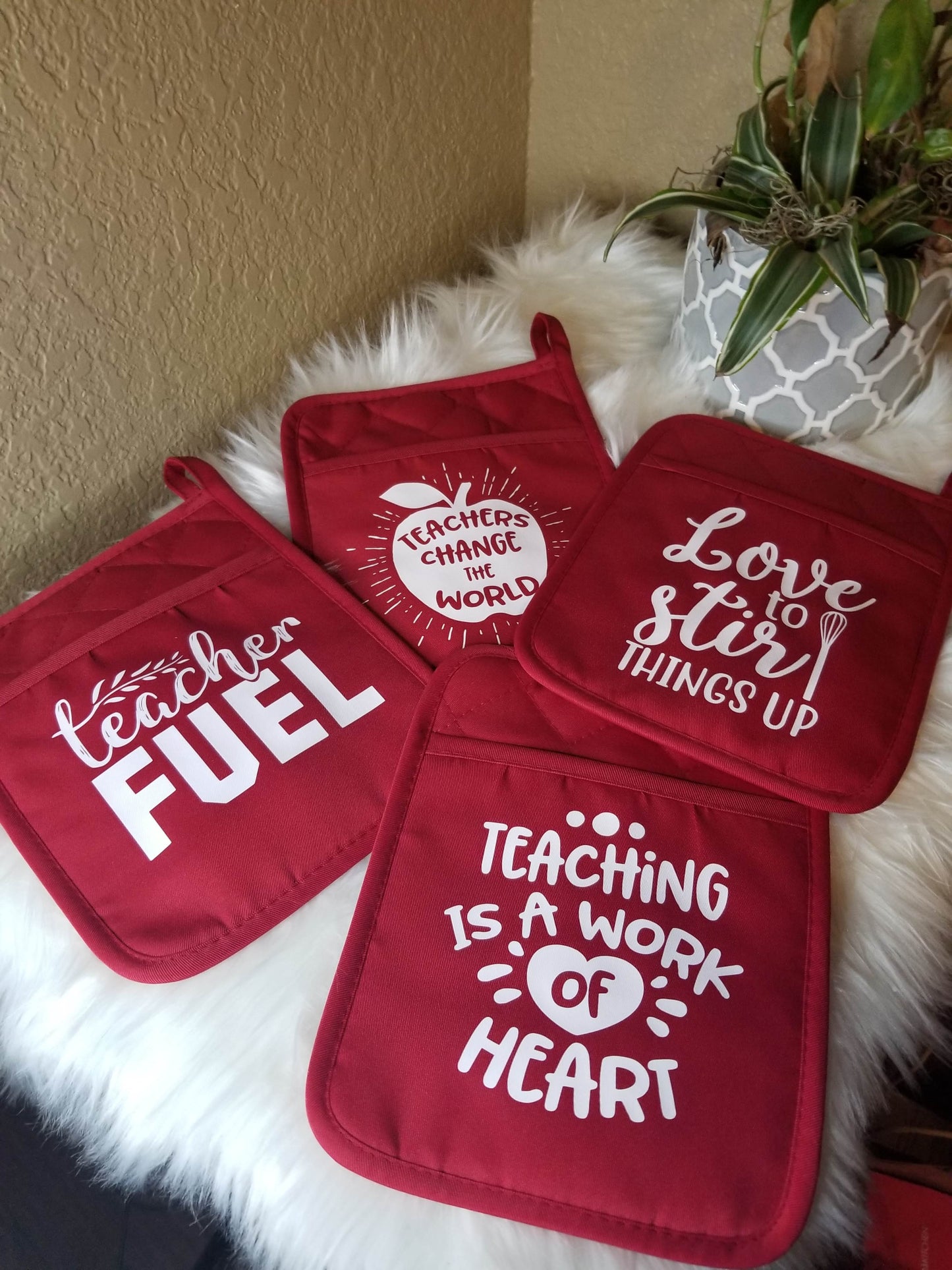 Teacher Appreciation Pot Holder  – Funny Kitchen Gifts for Teachers