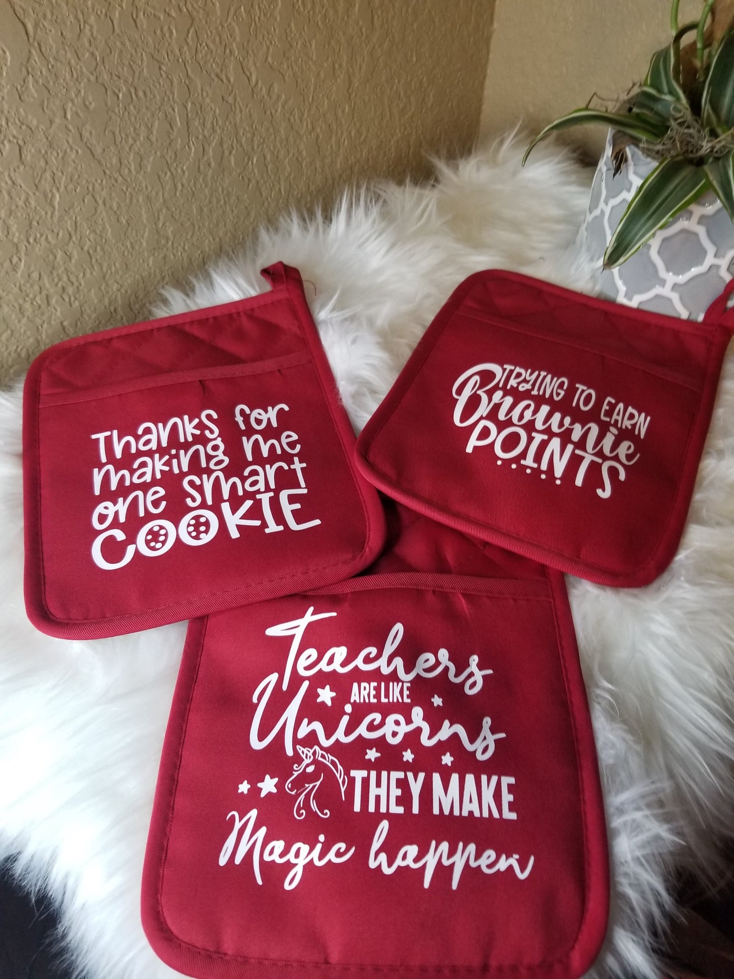 Teacher Appreciation Pot Holder  – Funny Kitchen Gifts for Teachers