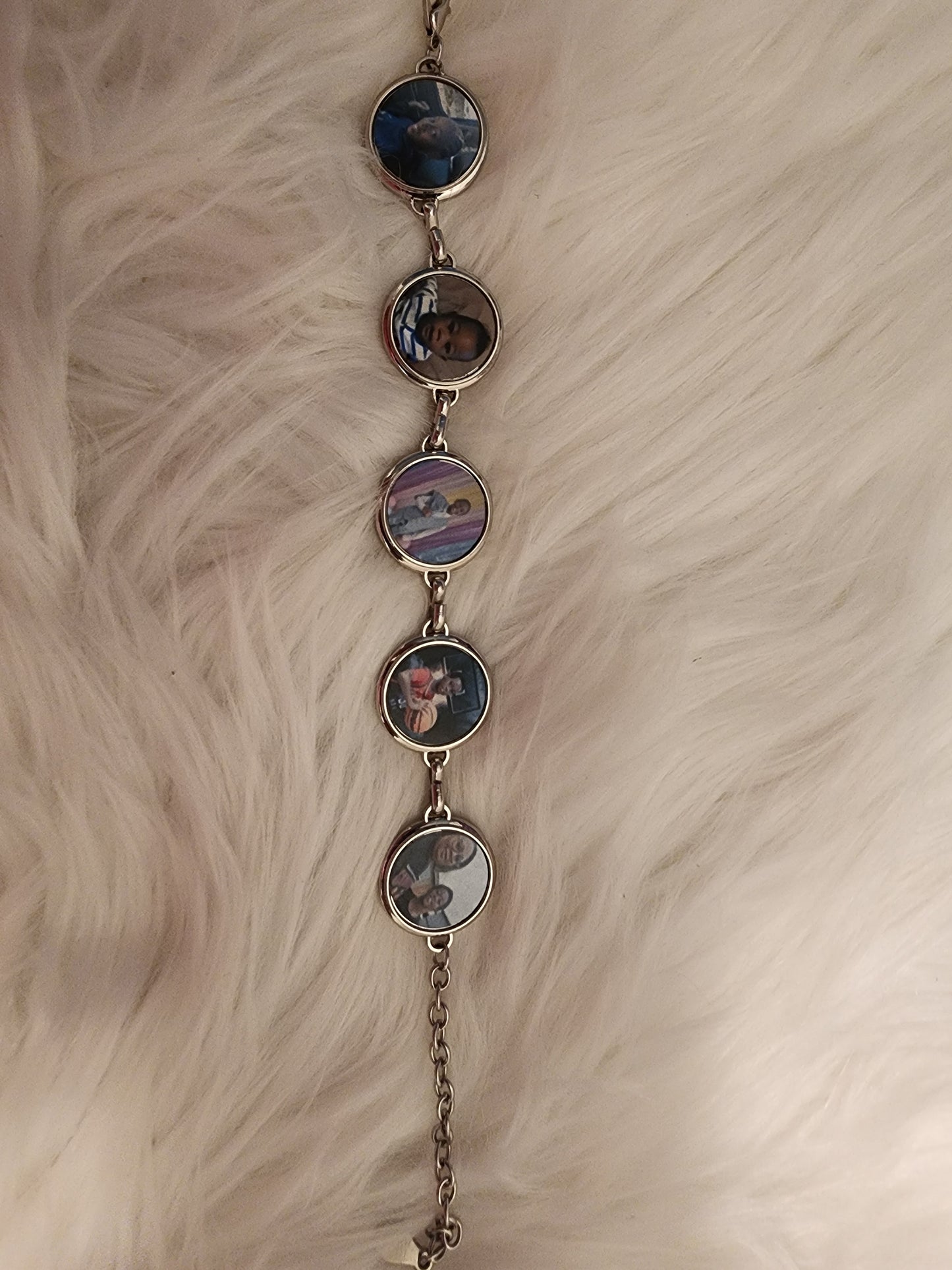 Custom Multi-Photo Memory Bracelet – Personalized Picture Chain